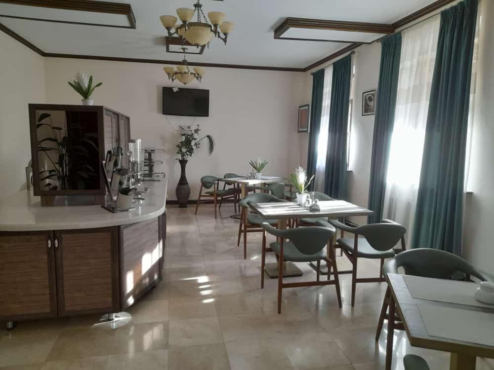 Hotel Krez Kızılorda Dış mekan fotoğraf